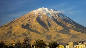 Climb Misti Volcano (5,825 M) 2 days - South America Planet